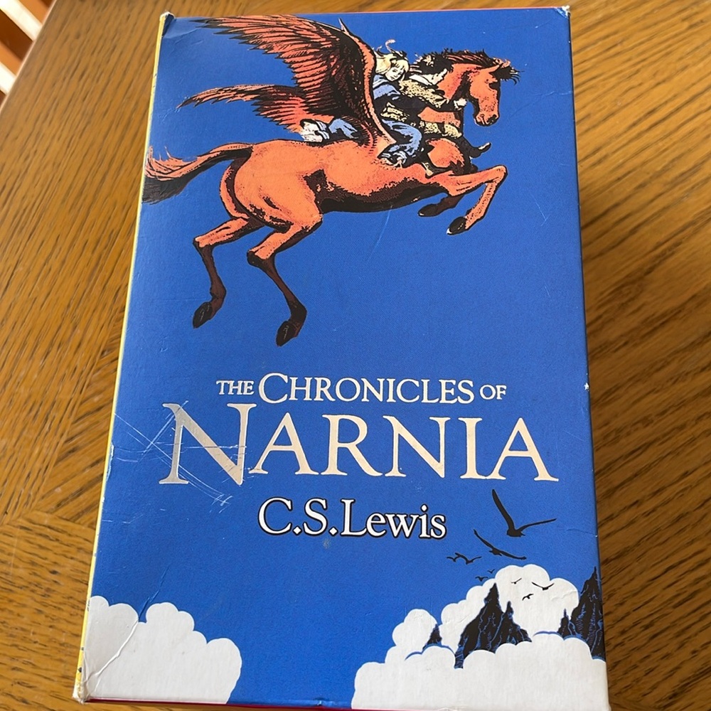 The Chronicles of Narnia C.S. Lewis (6 Softcover Books)